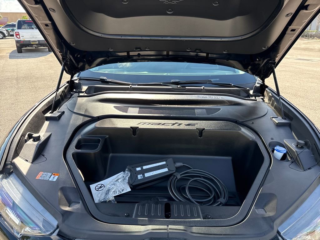 Certified 2025 Ford Mustang Mach-E Select image 32
