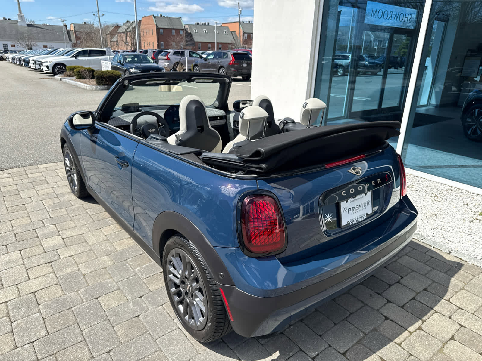 Used 2025 MINI Cooper S image 47