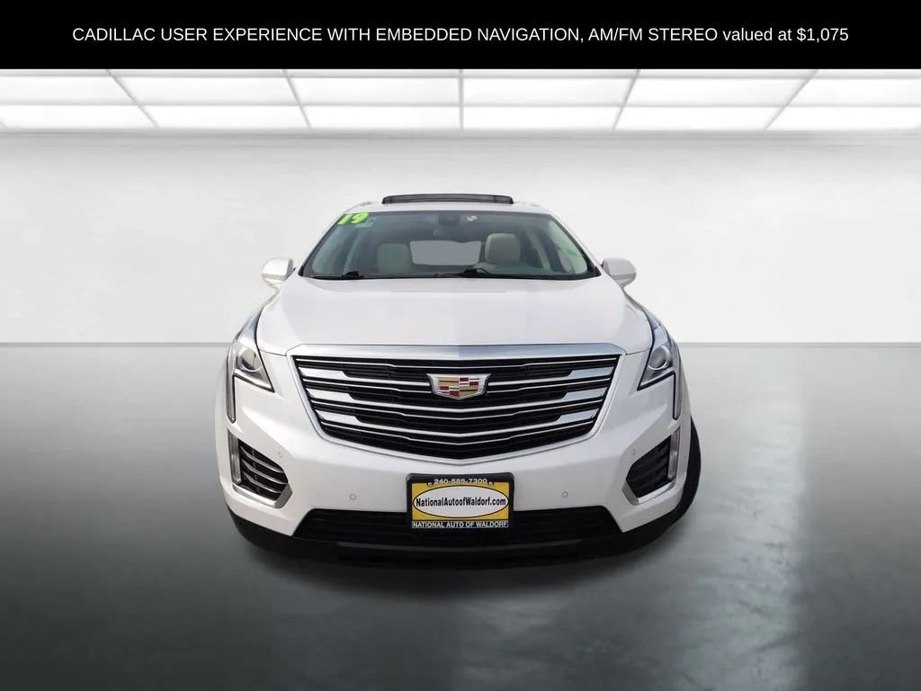 Used 2019 Cadillac XT5 Luxury image 3