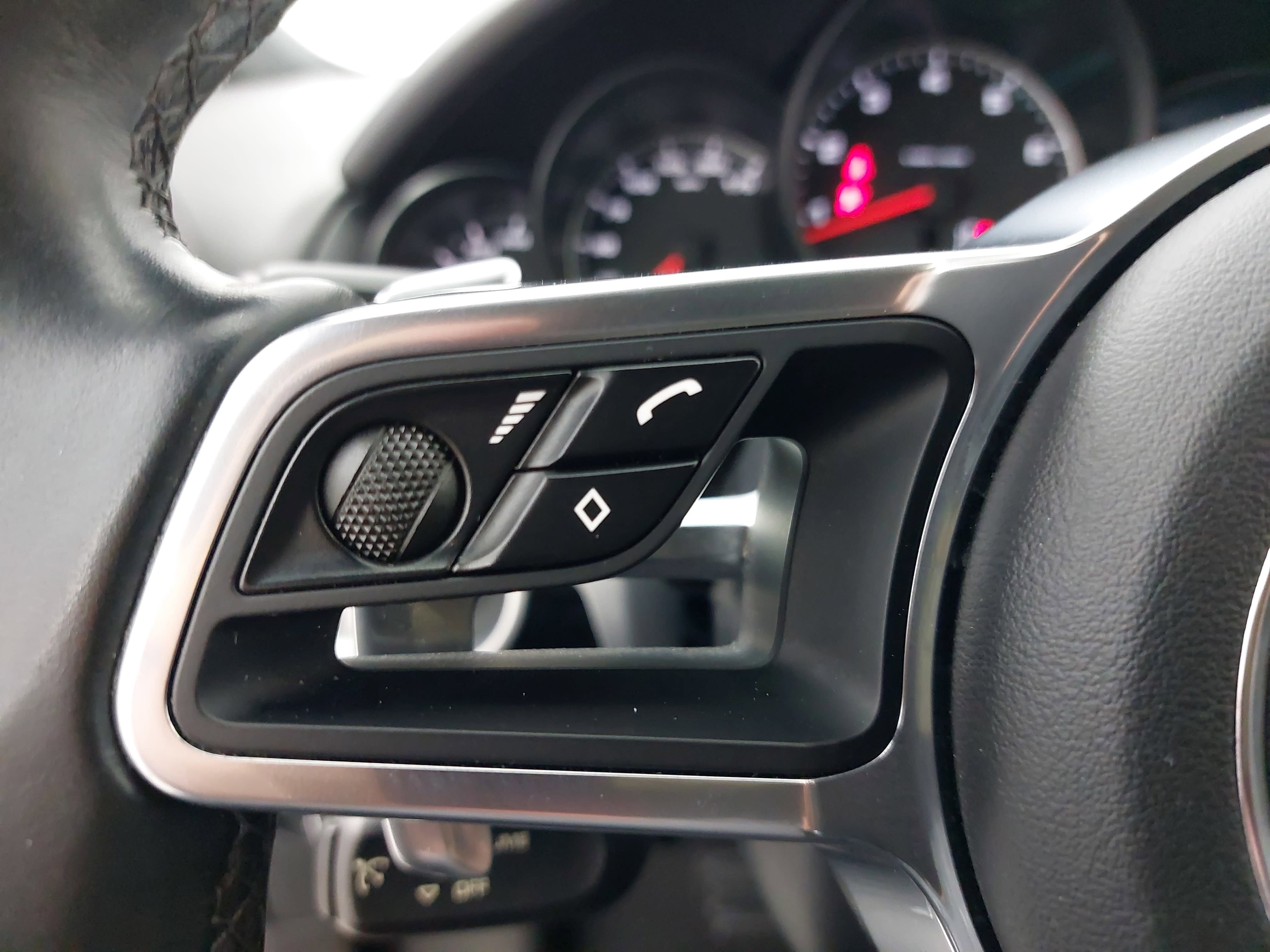 Used 2018 Porsche Cayenne Platinum Edition AWD/4WD image 19