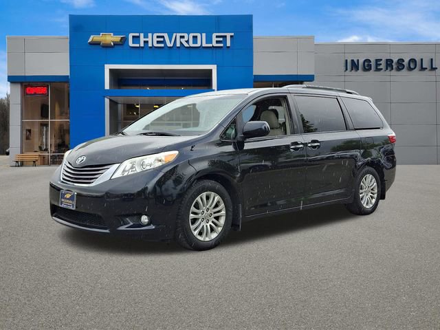 Used 2015 Toyota Sienna XLE Premium FWD image 33