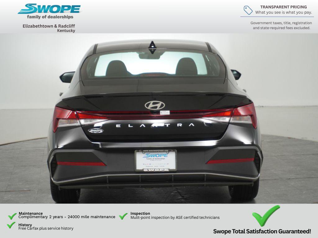 New 2026 Hyundai Elantra Sport FWD image 4