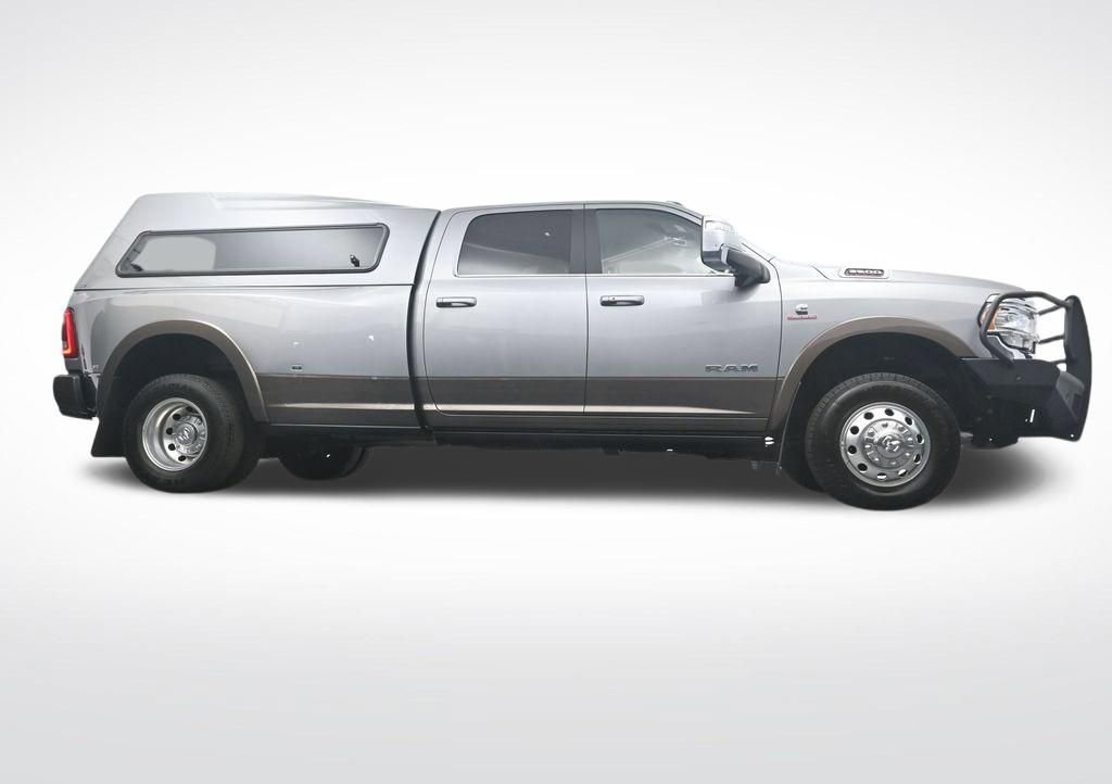 Used 2023 RAM 3500 Limited AWD/4WD image 32