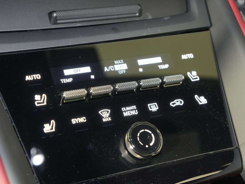 Certified 2025 Porsche Macan 4 Electric w/ Premium Package AWD/4WD image 36