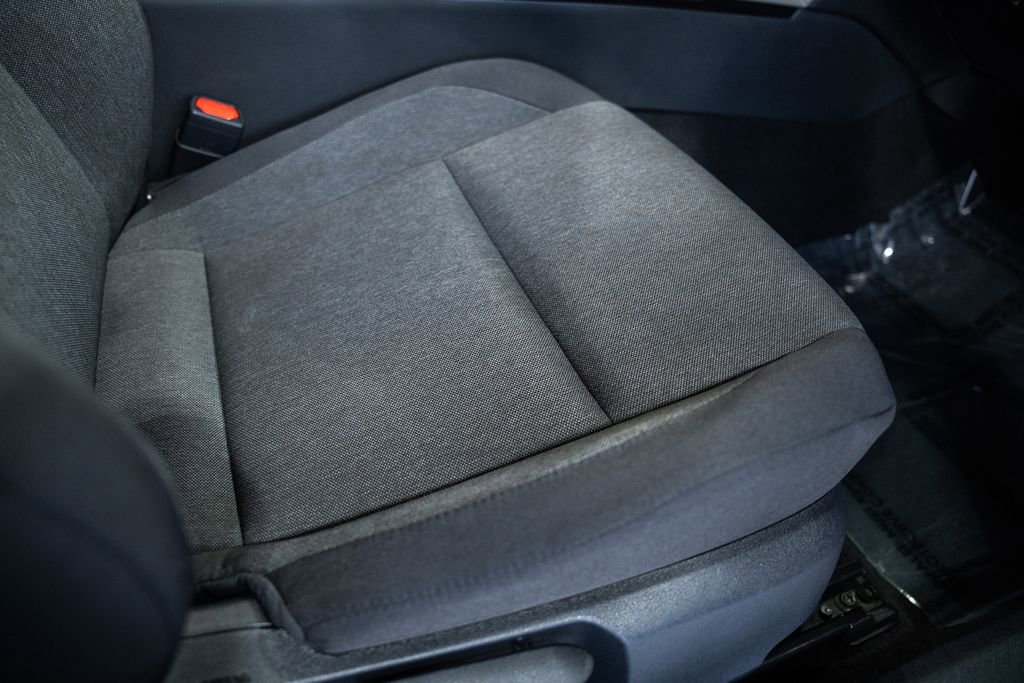 Used 2025 Toyota Camry LE image 29