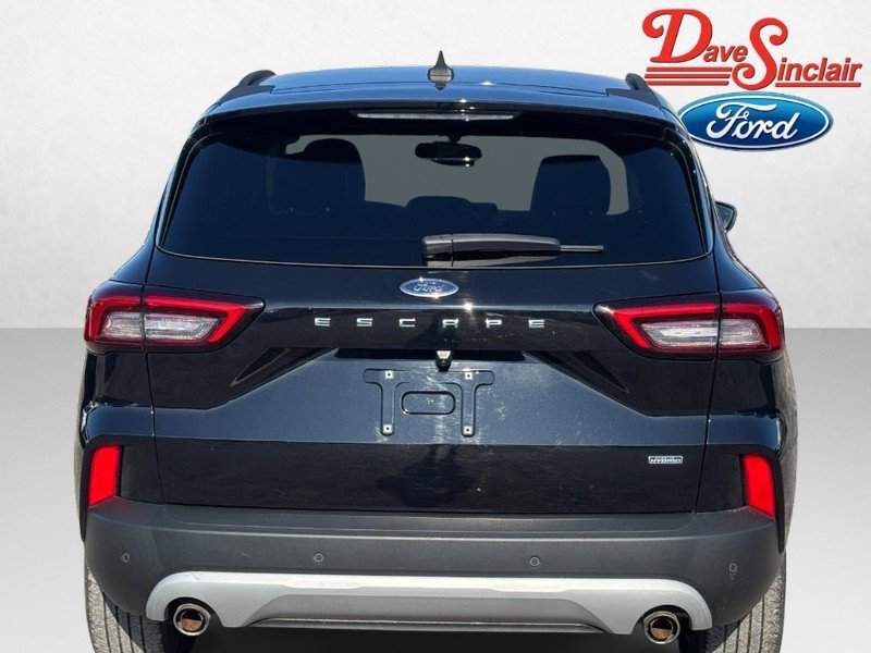 Used 2023 Ford Escape SE FWD image 8