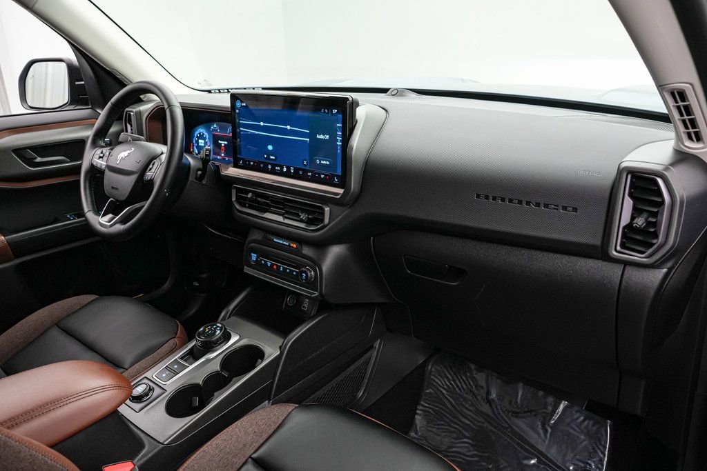 Used 2025 Ford Bronco Sport Outer Banks w/ Outer Banks Tech Package+ image 28