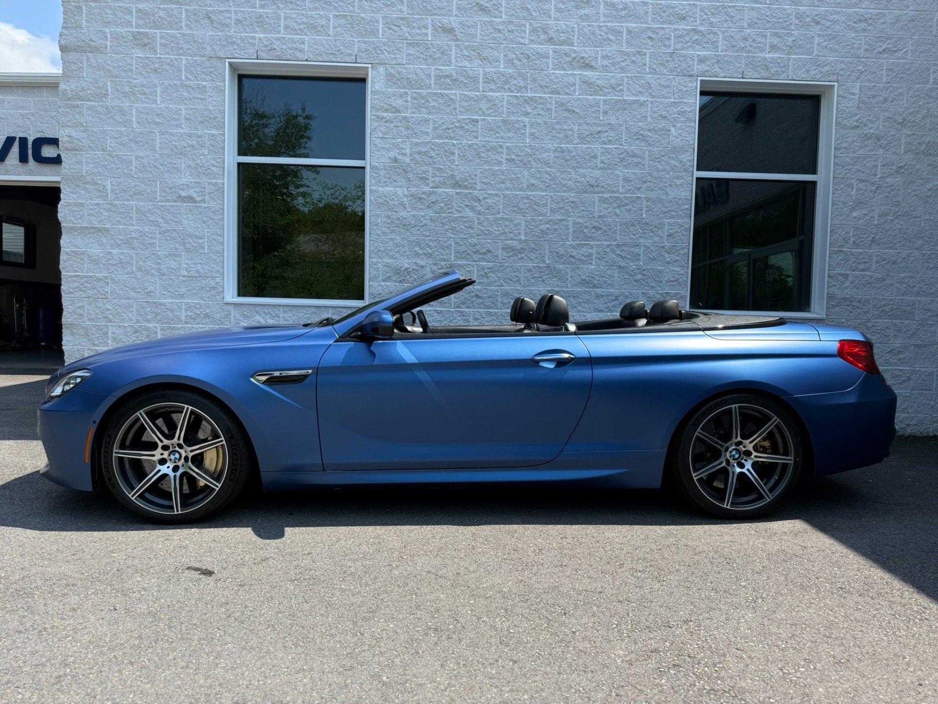 Used 2014 BMW M6 Convertible RWD image 7