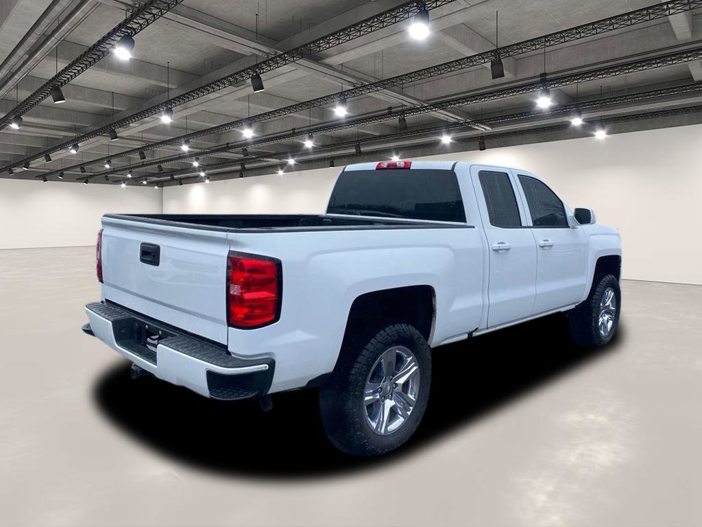 Used 2018 Chevrolet Silverado 1500 Custom w/ Custom Value Package image 7