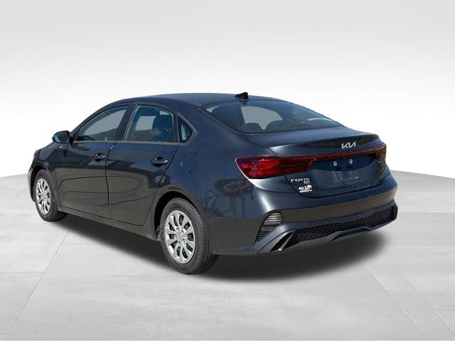 Used 2023 Kia Forte LX image 7