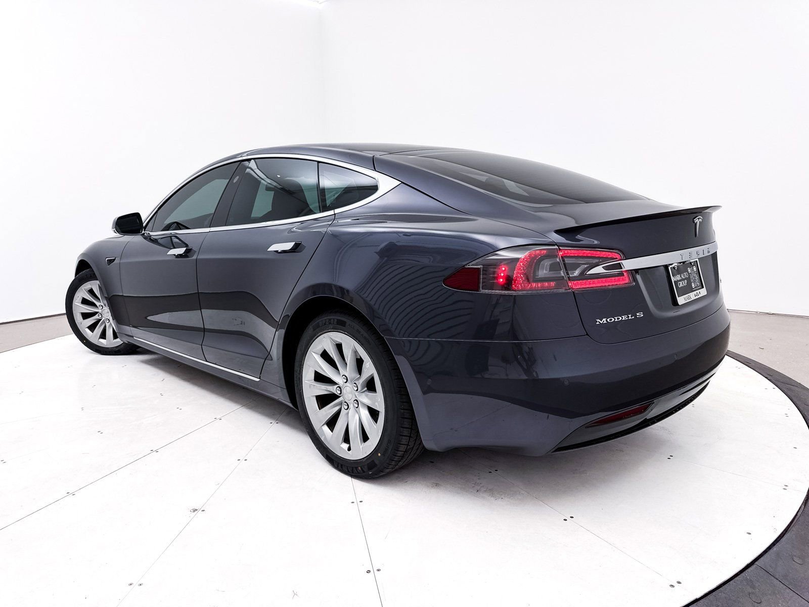 Used 2019 Tesla Model S 100D image 2