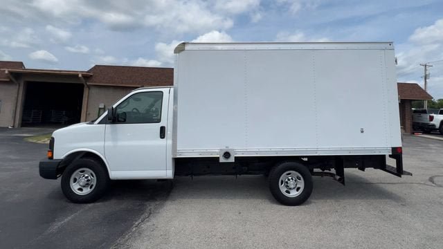 Used 2016 Chevrolet Express 3500 RWD image 5
