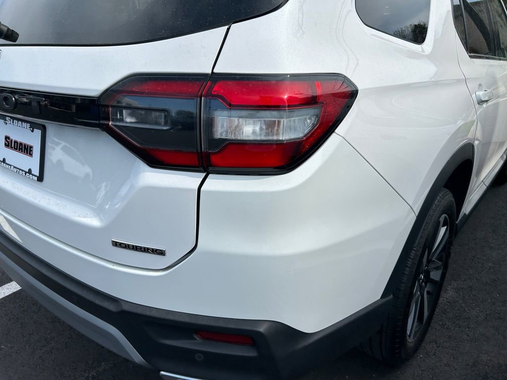 Used 2025 Honda Pilot Touring image 25