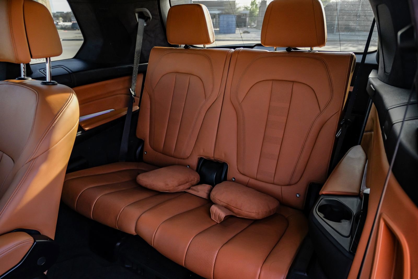 Used 2021 BMW X7 M50i w/ Executive Package image 46