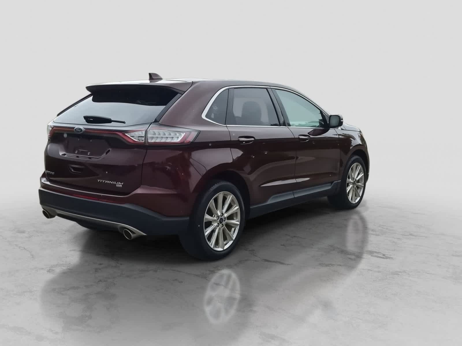 Used 2017 Ford Edge Titanium w/ Equipment Group 302A AWD/4WD image 8