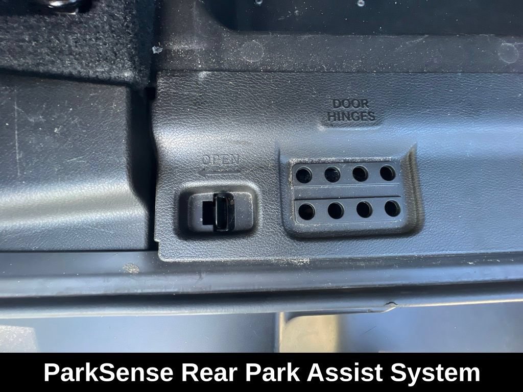 Certified 2018 Jeep Wrangler Sport AWD/4WD image 22