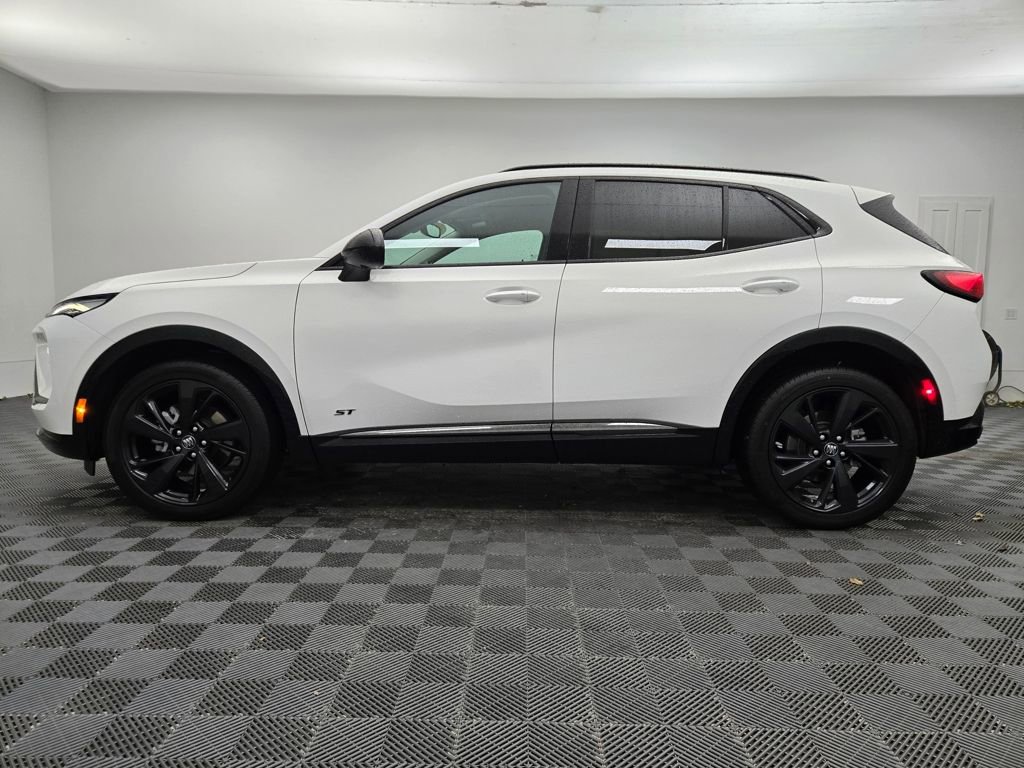 Used 2025 Buick Envision Sport Touring image 15