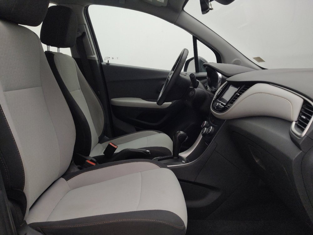Used 2020 Chevrolet Trax LS w/ LPO, Cargo Package image 21