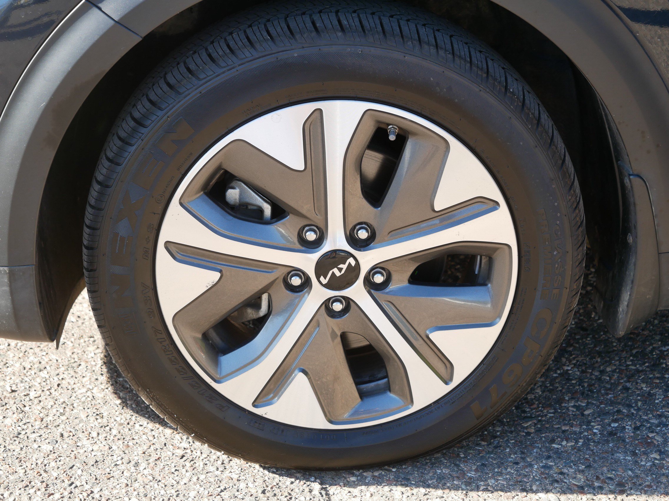 Used 2022 Kia Niro EX w/ Cold Weather Package FWD image 15