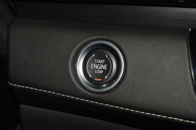 Used 2023 Cadillac Escalade Sport w/ LPO, ONYX Package image 39