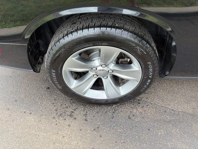 Used 2019 Dodge Challenger SXT RWD image 34
