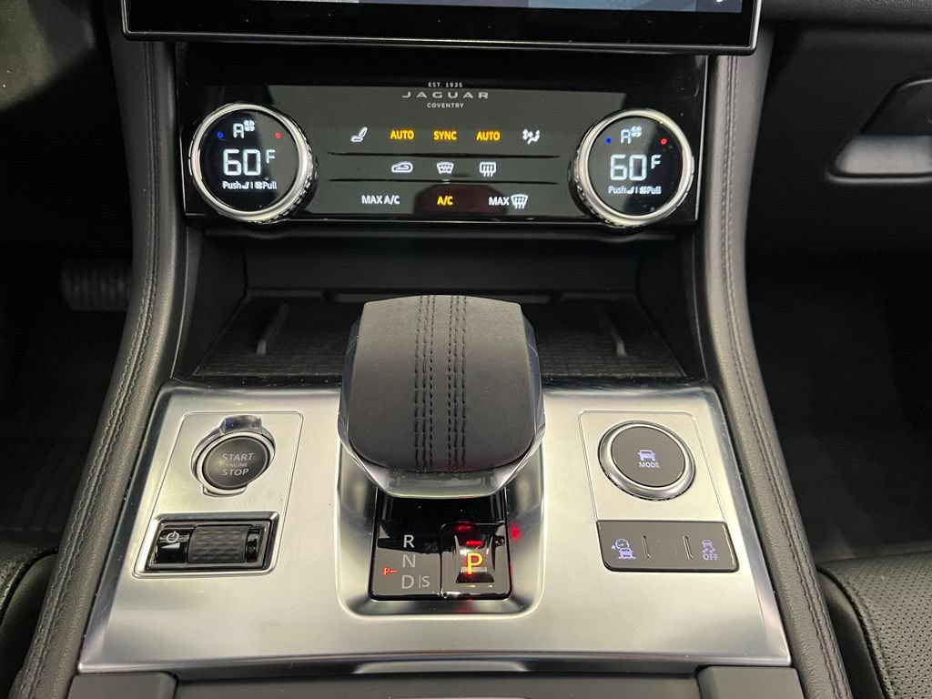 Used 2022 Jaguar F-PACE S AWD/4WD image 36