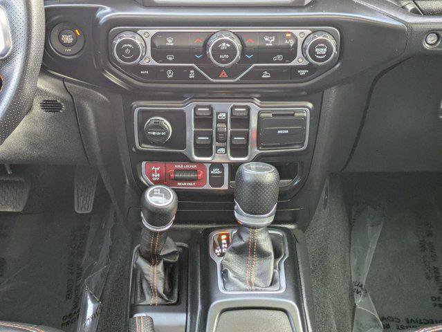 Certified 2022 Jeep Gladiator Mojave w/ LED Lighting Group AWD/4WD image 19