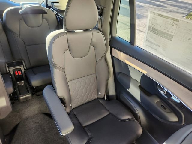 New 2026 Volvo XC90 B6 Plus w/ Protection Package image 15