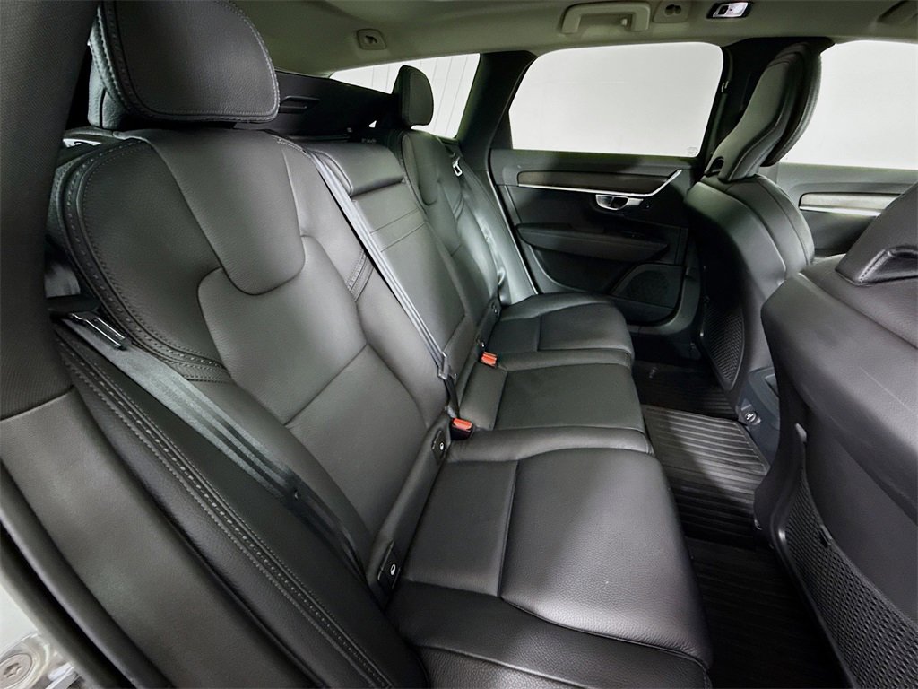 Used 2019 Volvo V90 T5 Cross Country w/ Advanced Package image 27