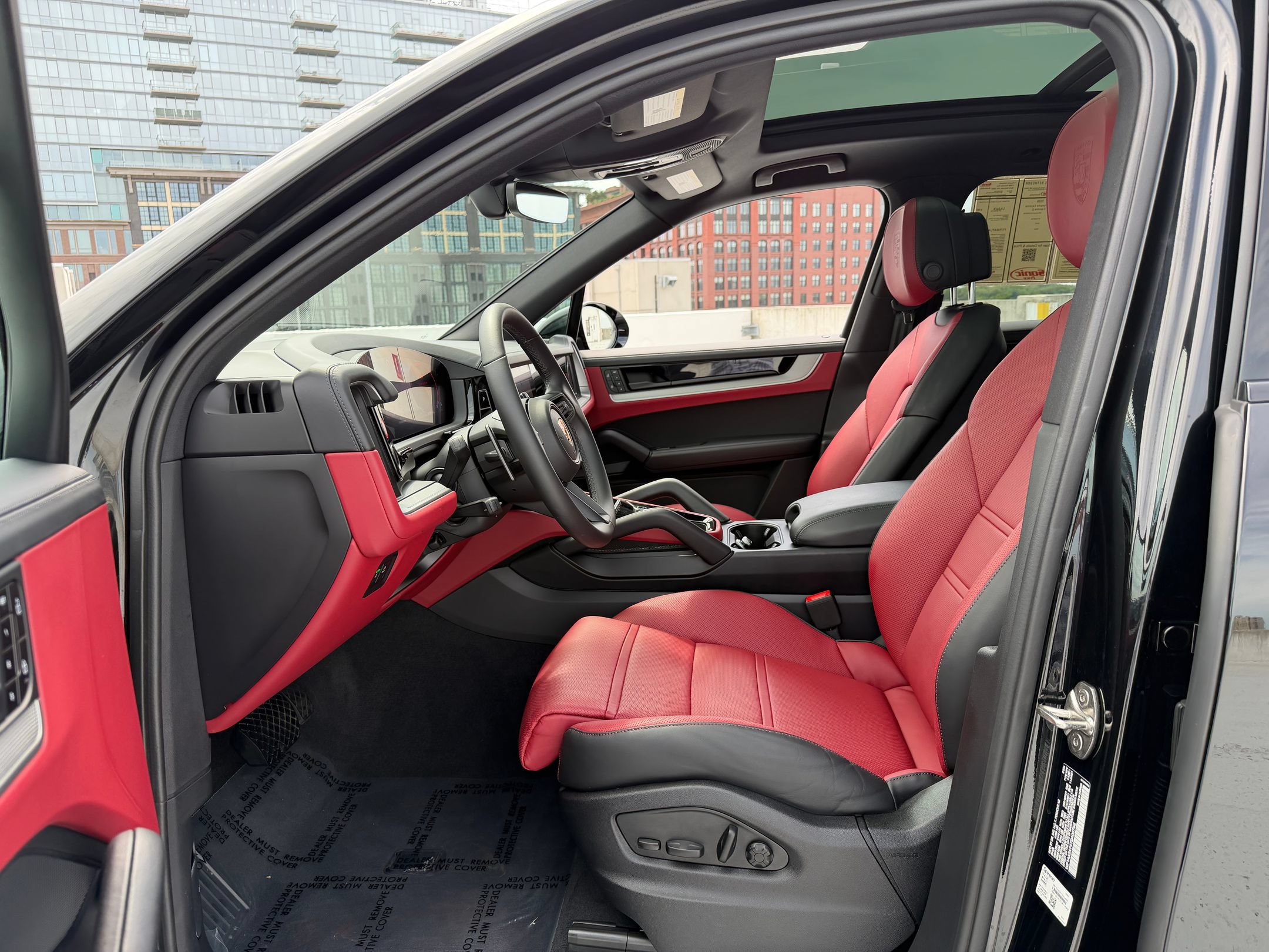 Certified 2026 Porsche Cayenne AWD/4WD image 31