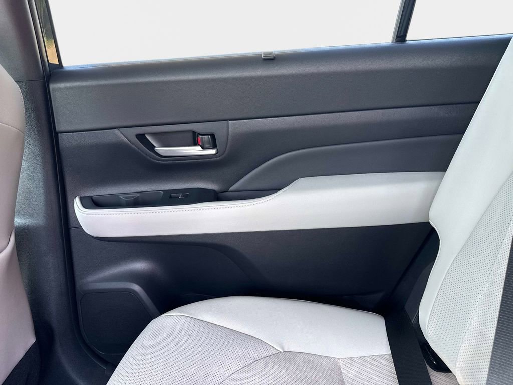 New 2026 Toyota Grand Highlander AWD Hybrid image 12