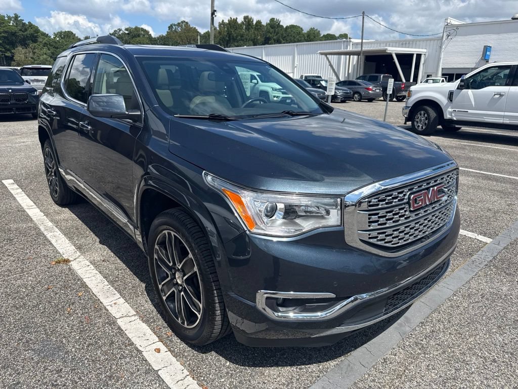 Used 2019 GMC Acadia Denali w/ Technology Package FWD image 5