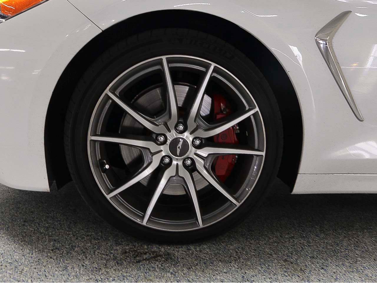 Used 2021 Genesis G70 3.3T image 6