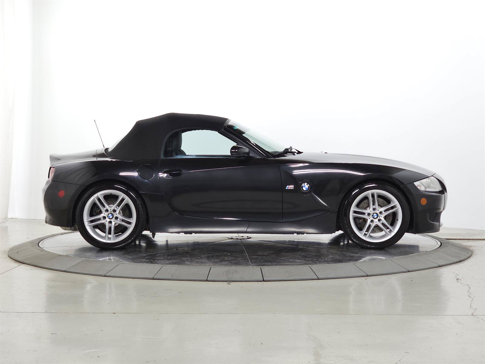 Used 2006 BMW M Roadster RWD image 11
