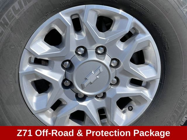 Used 2020 Chevrolet Silverado 2500 LT w/ All Star Edition AWD/4WD image 9