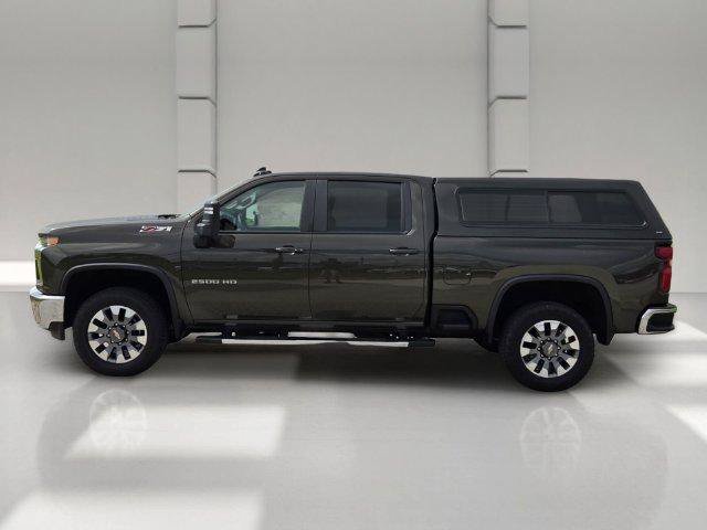 Used 2022 Chevrolet Silverado 2500 LT w/ Convenience Package AWD/4WD image 2