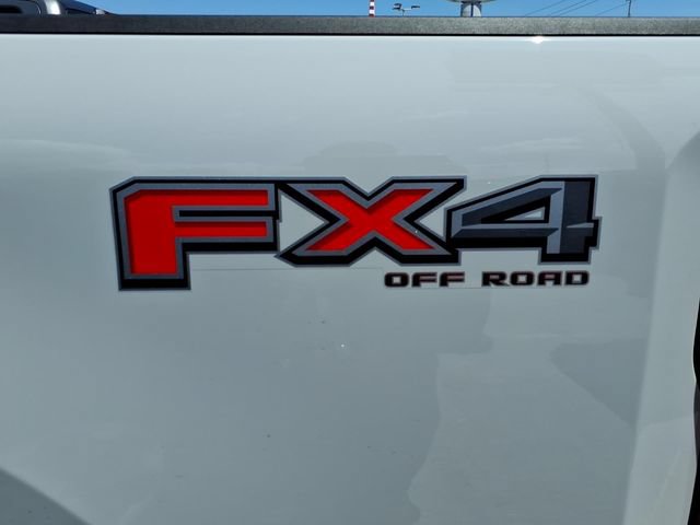 New 2026 Ford F250 XLT w/ XLT Premium Package AWD/4WD image 3