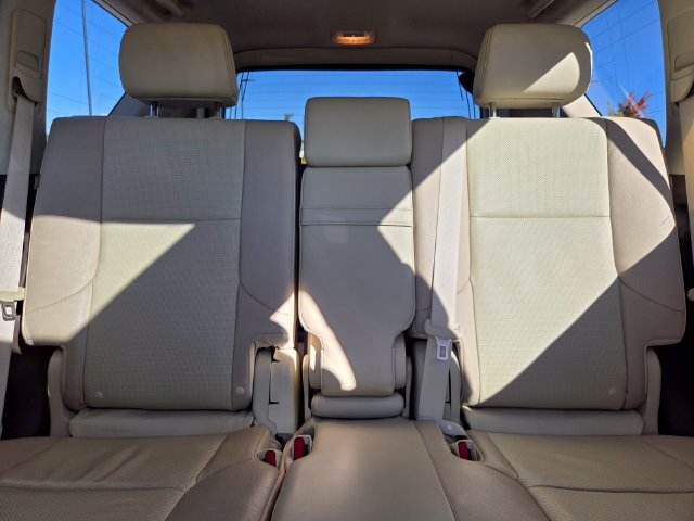 Used 2019 Lexus GX 460 Premium w/ Premium Package AWD/4WD image 10