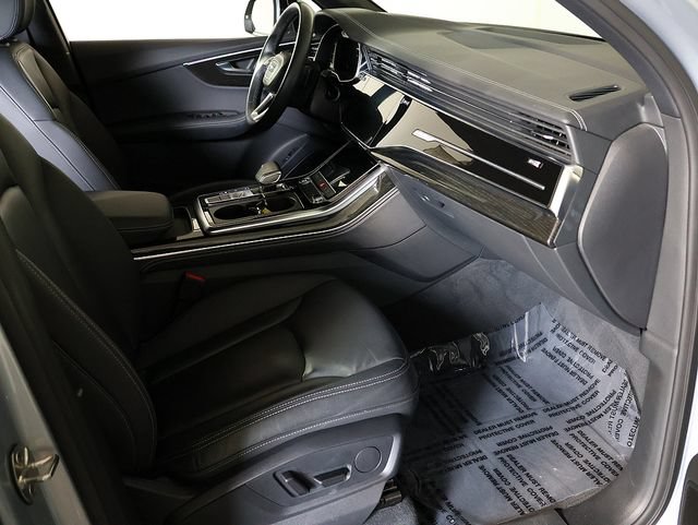 Used 2025 Audi Q7 3.0T Premium Plus AWD/4WD image 39