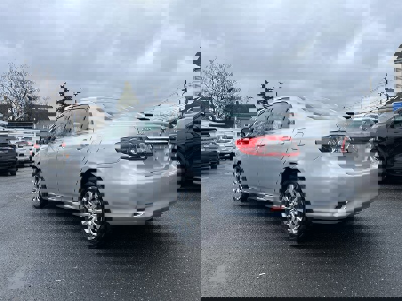 Used 2013 Toyota Corolla LE image 6