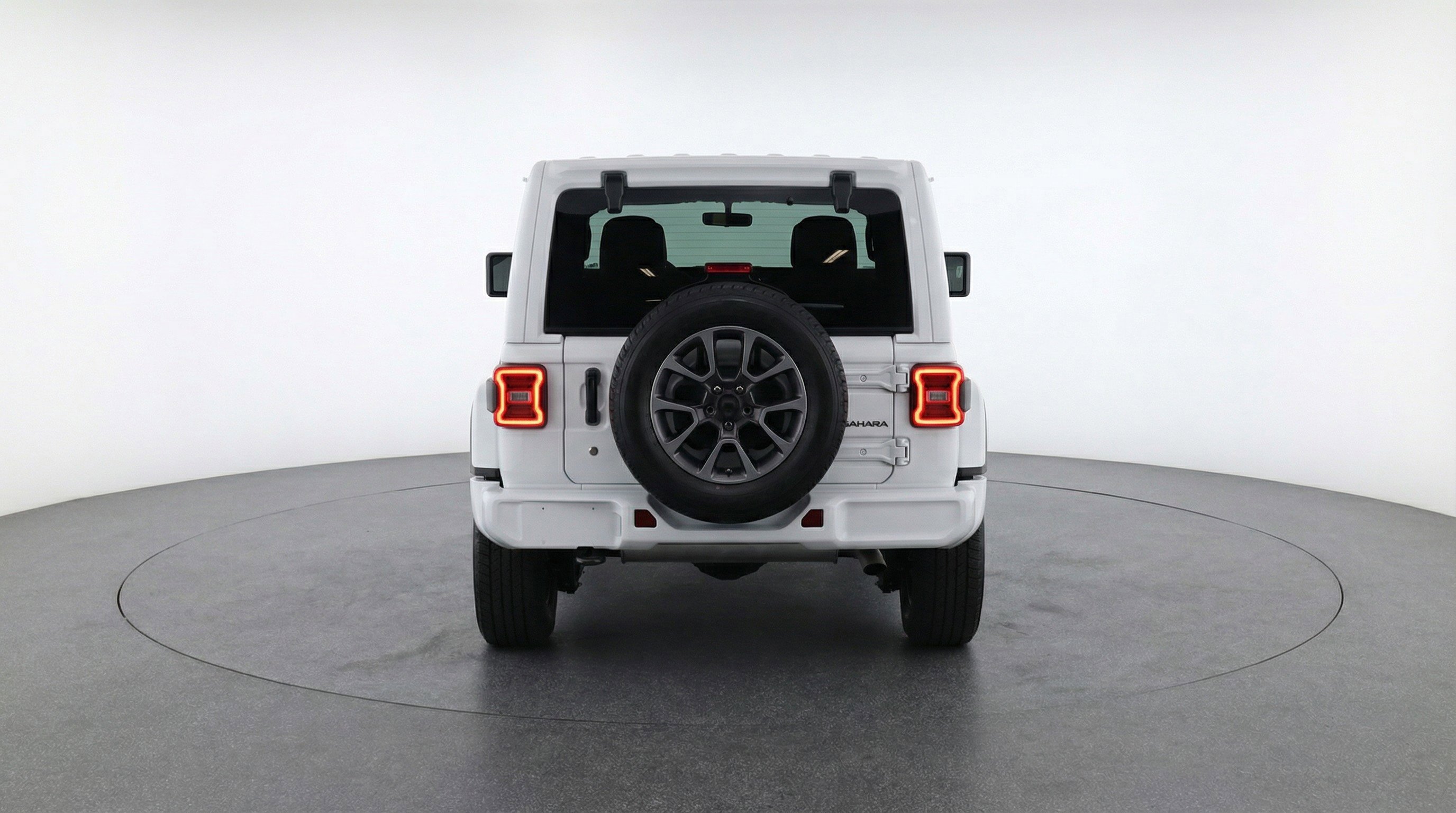 Used 2025 Jeep Wrangler Sahara image 7