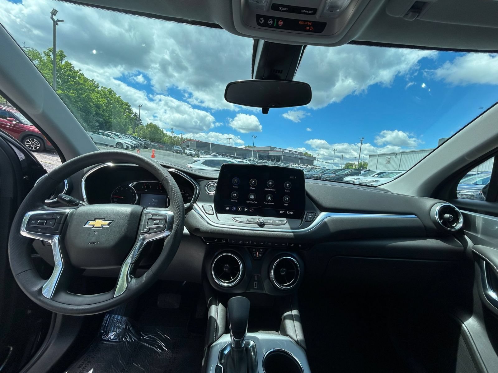 Used 2025 Chevrolet Blazer LT FWD image 28
