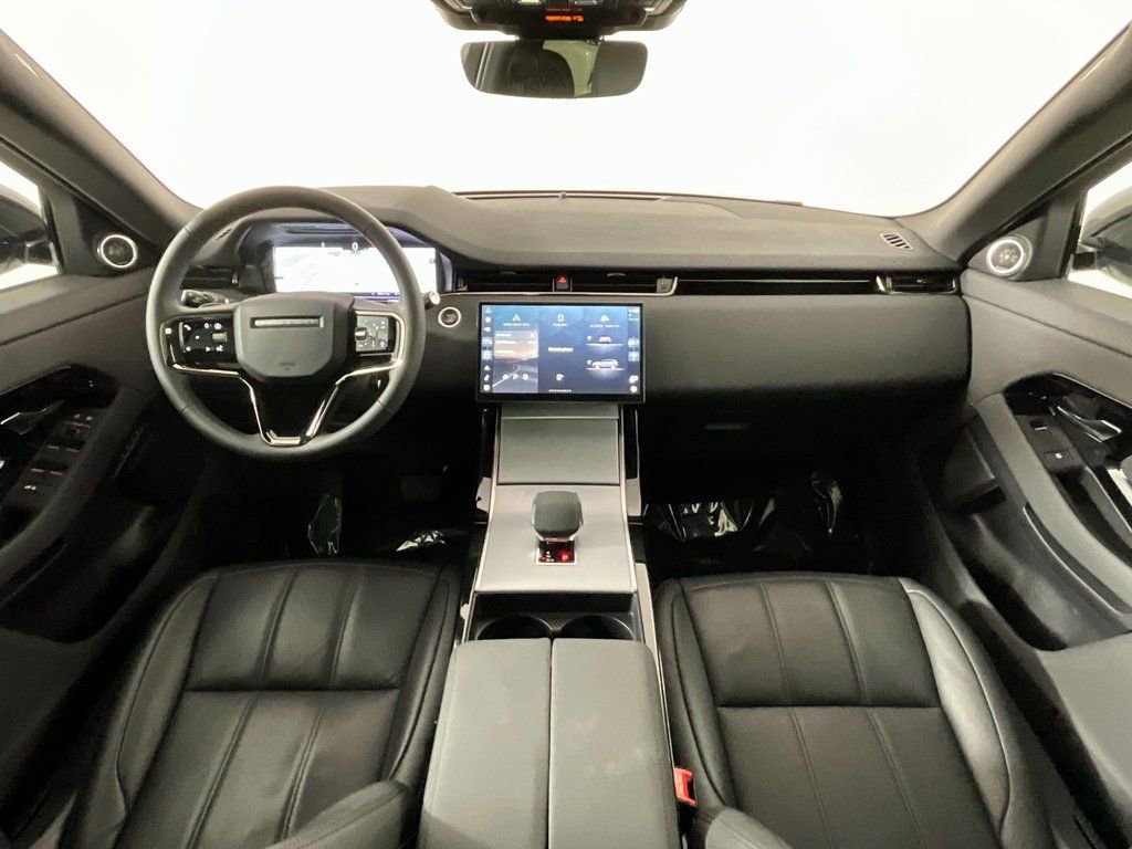 Used 2025 Land Rover Range Rover Evoque S image 10