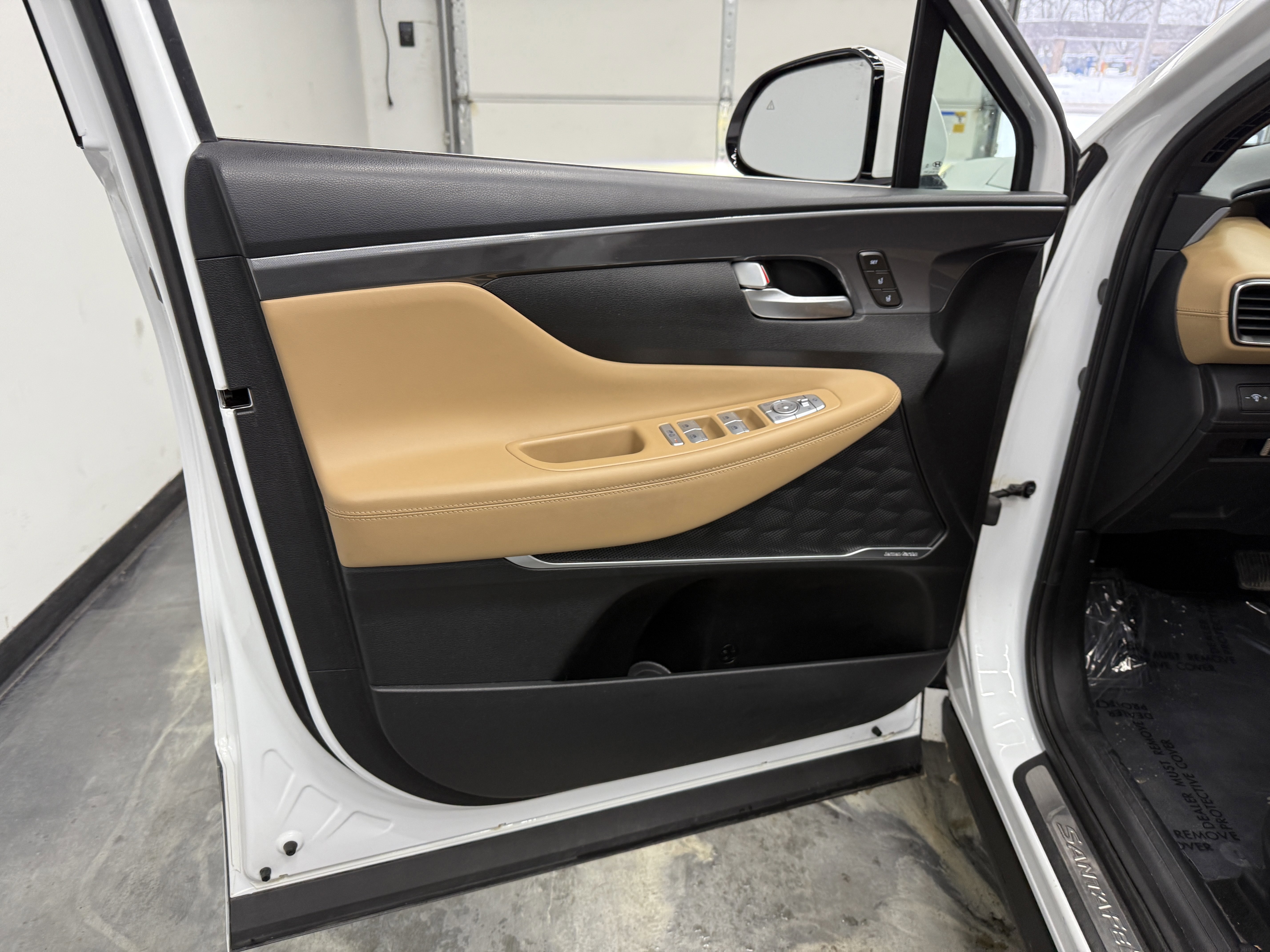 Used 2021 Hyundai Santa Fe Calligraphy image 13