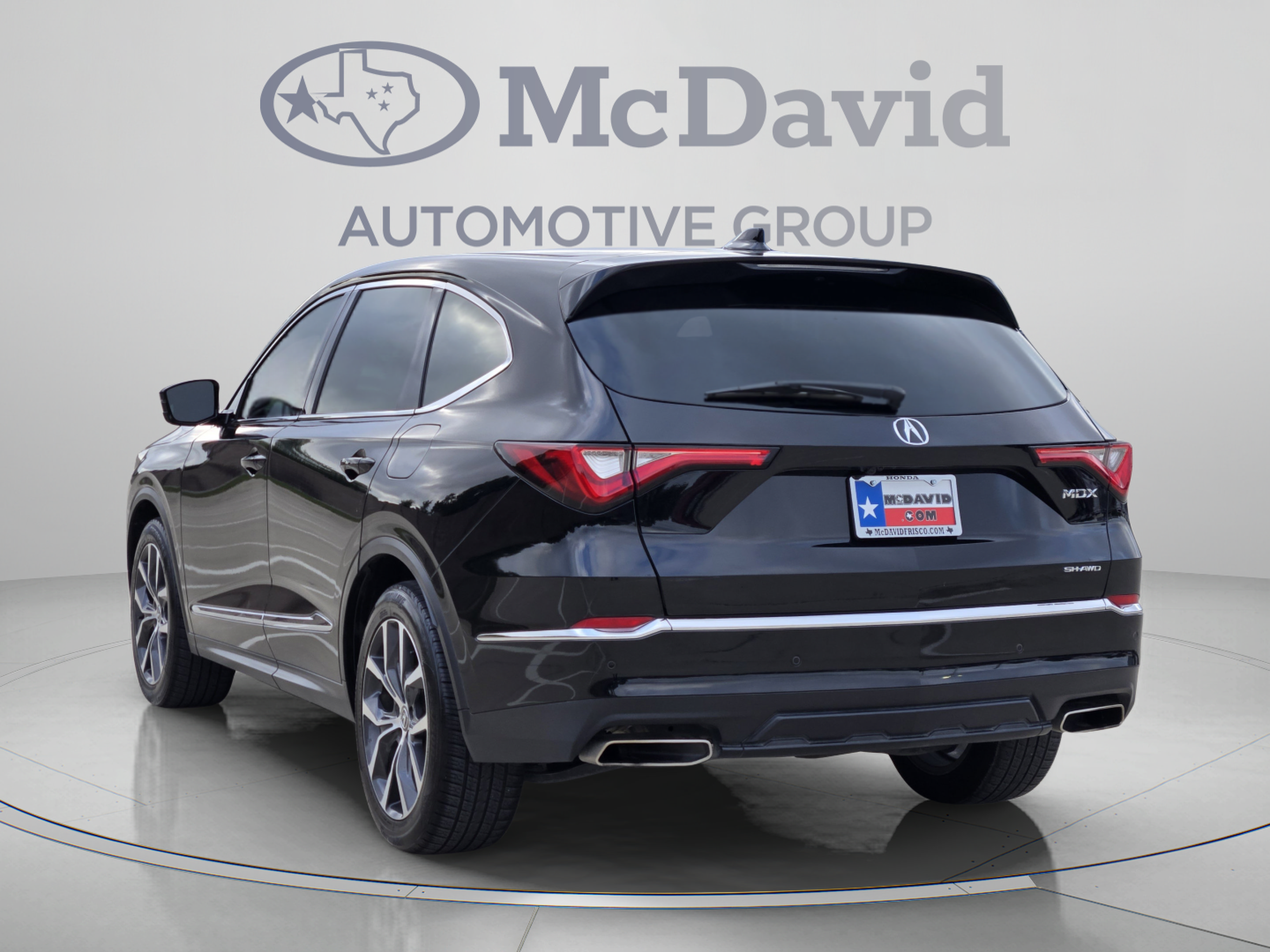 Used 2023 Acura MDX SH-AWD w/ Technology Package image 4