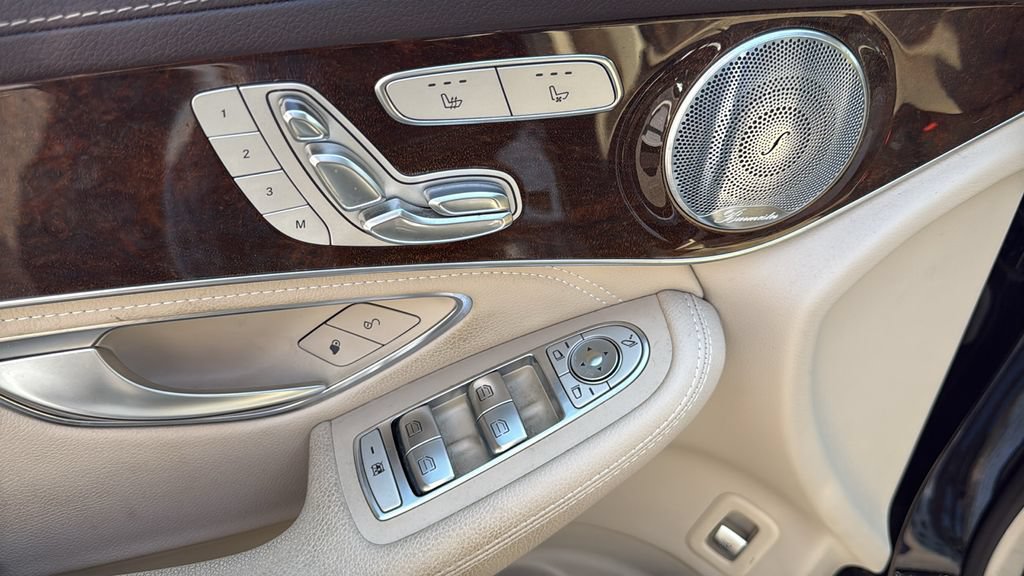 Used 2016 Mercedes-Benz GLC 300 4MATIC image 22