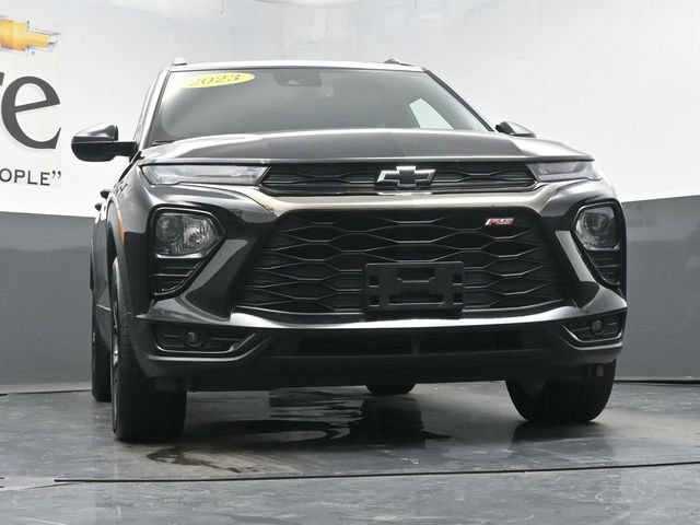 Used 2023 Chevrolet TrailBlazer RS w/ Convenience Package AWD/4WD image 3