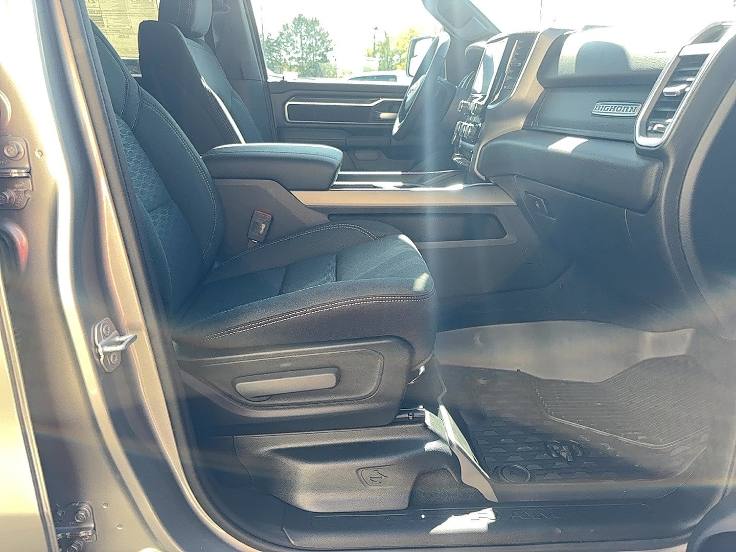 New 2025 RAM 1500 Big Horn w/ Night Edition AWD/4WD image 8