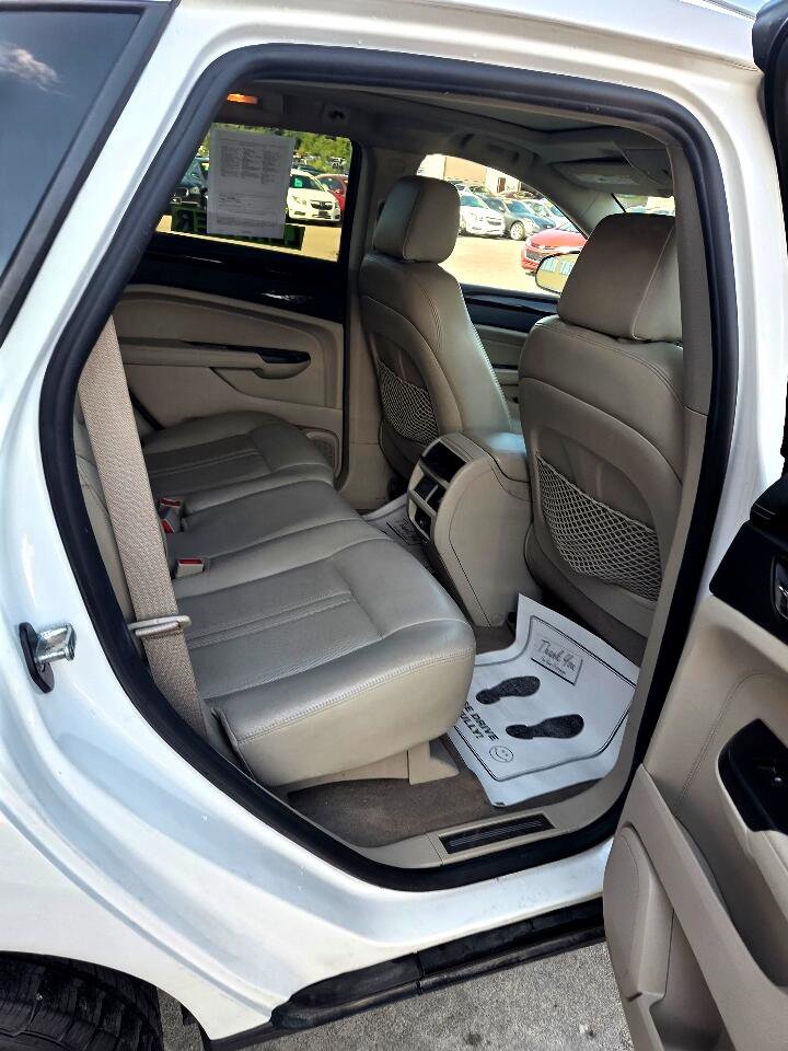 Used 2013 Cadillac SRX Luxury image 13