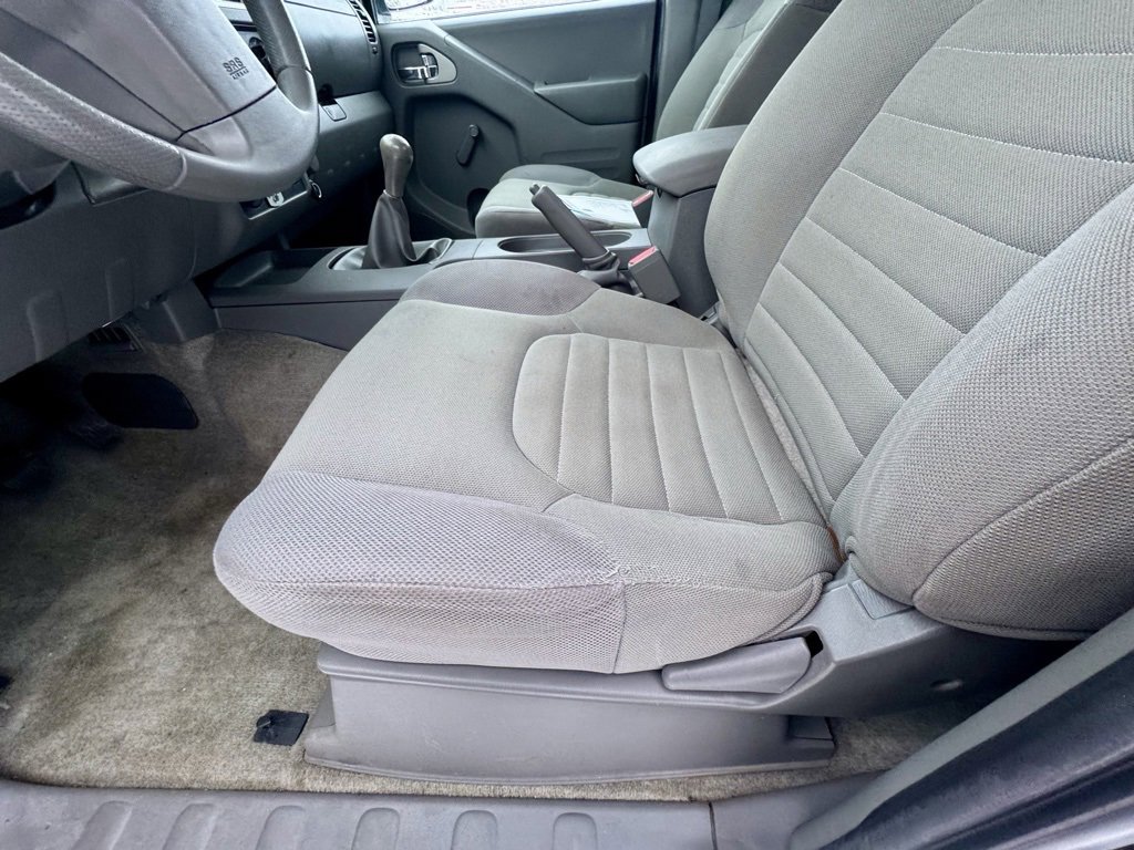 Used 2016 Nissan Frontier S image 16